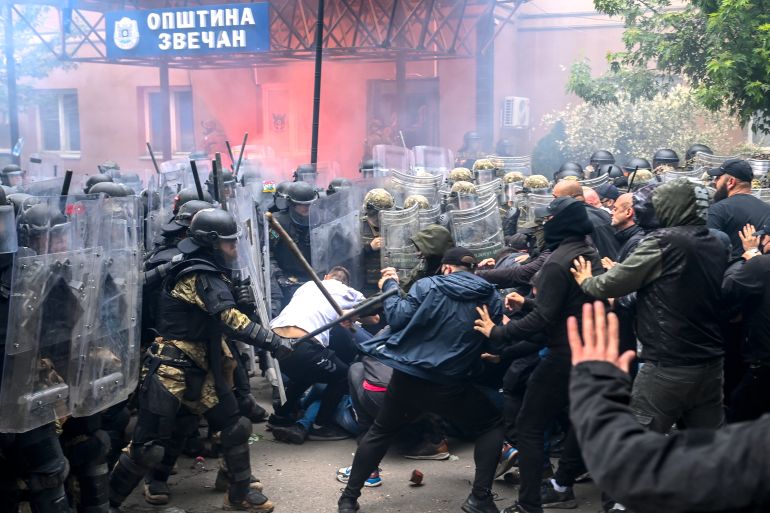 Κόσοβο: γιατί αναζωπυρώνεται ξανά η ένταση